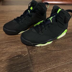 Jordan Men's Retro 6 Black and Neon Green Athletic Basketball Shoes